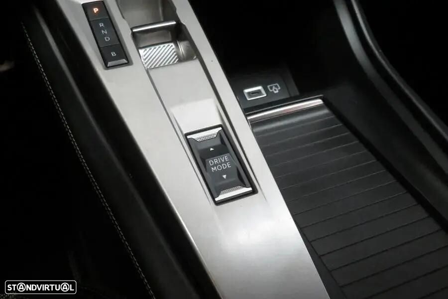 Peugeot 308 1.6 Hybrid GT e-EAT8 - 8