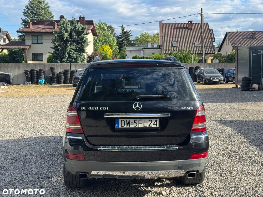Mercedes-Benz GL - 5