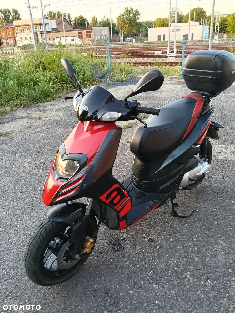 Aprilia SR - 16