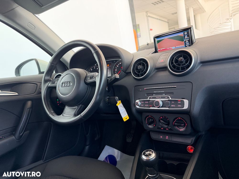 Audi A1 1.0 TFSI ultra design - 11