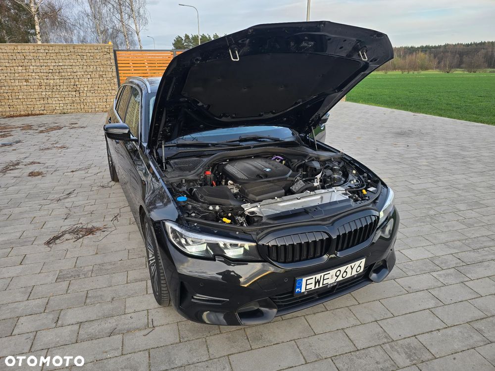BMW Seria 3 320d Sport Line Shadow sport - 18