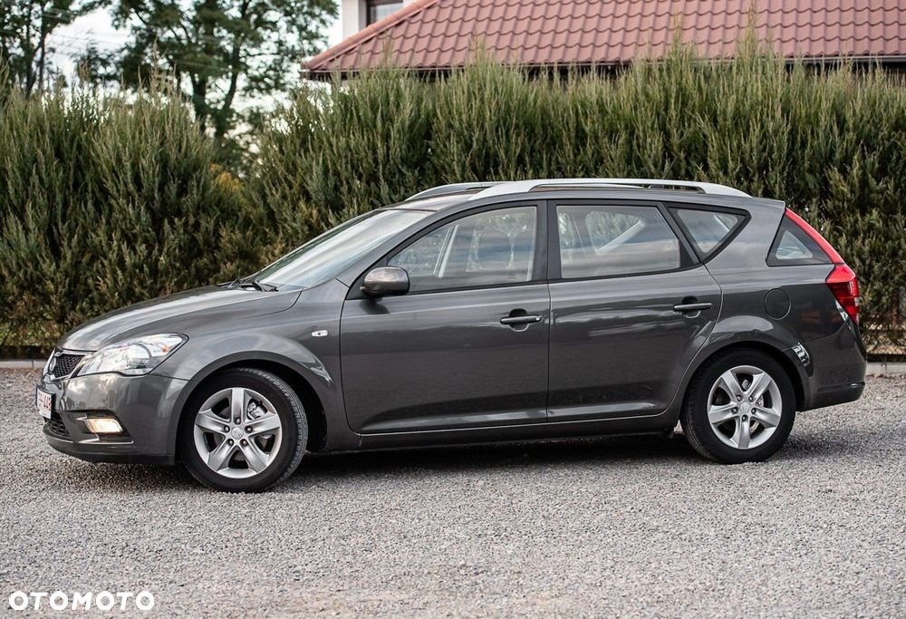 Kia Ceed - 7