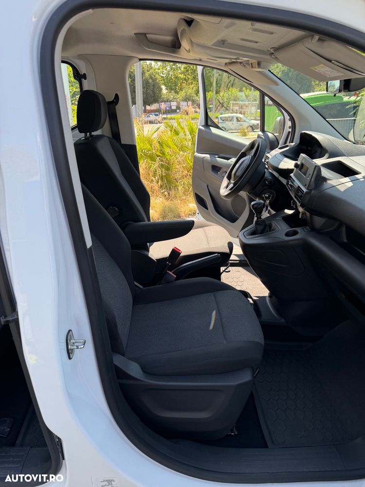 PEUGEOT Rifter 2023 — imagine 23