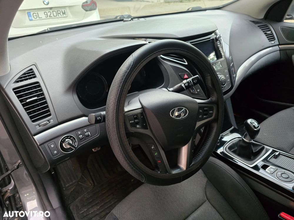 HYUNDAI i40 2012 — imagine 7