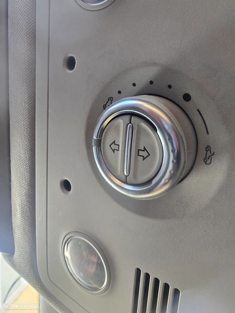 VW Touareg 3.0 V6 TDI Blue Motion DPF Auto Exclusive - 24