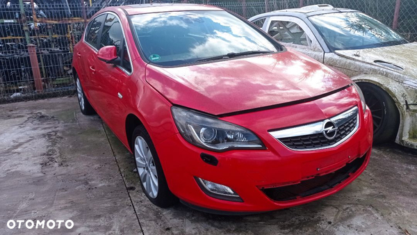 Opel Astra J 1.4 turbo części Z50B 11r Europa