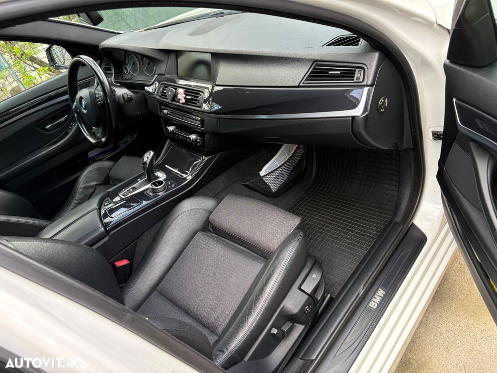 BMW Seria 5 520d Luxury Line - 7