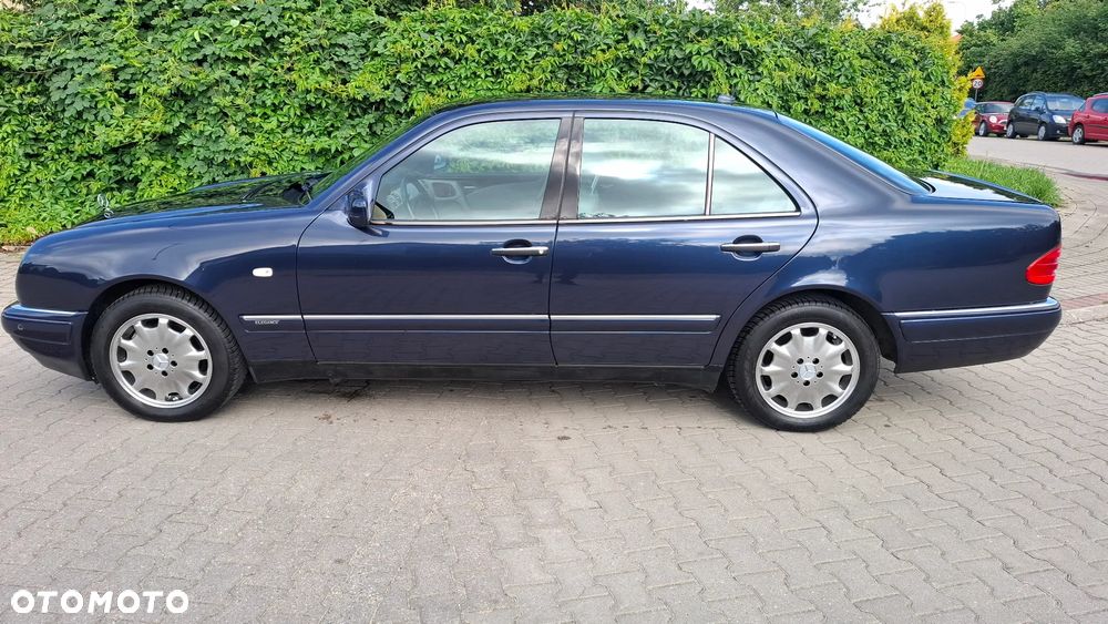 Mercedes-Benz Klasa E 280 4 Matic Elegance - 6