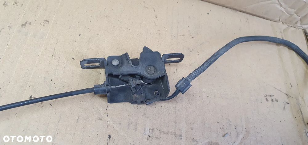 Zamek rygiel maski przód czujnik linka cięgno Audi A8 D3 4E0823509E - 5