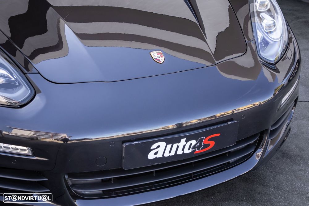 Porsche Panamera Platinum Edition - 10