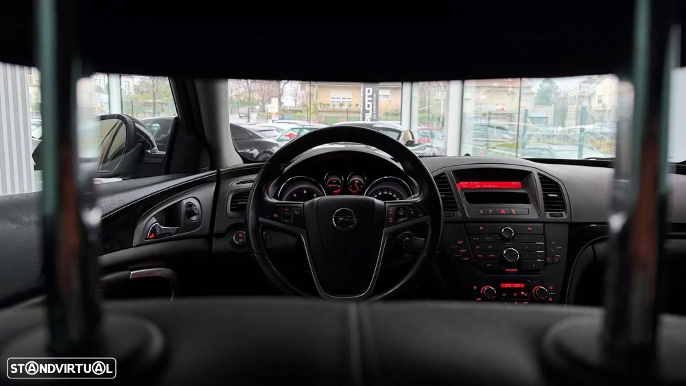 Opel Insignia Sports Tourer - 32