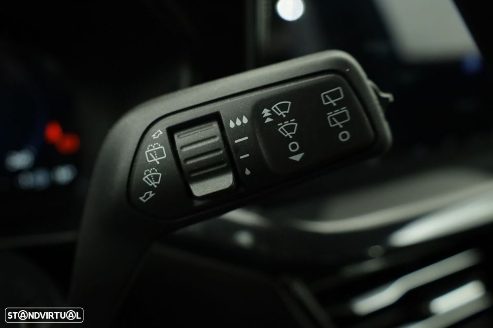 Ford Focus SW 1.0 EcoBoost MHEV ST-Line Aut. - 18