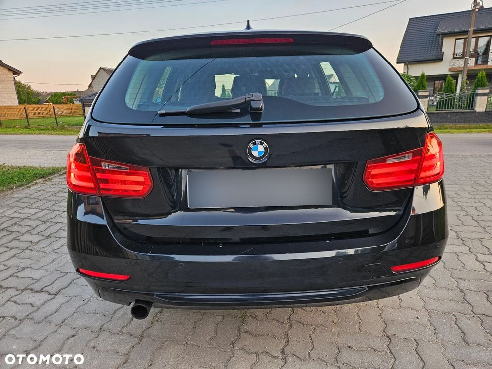 BMW Seria 3 316i Touring Sport Line - 11