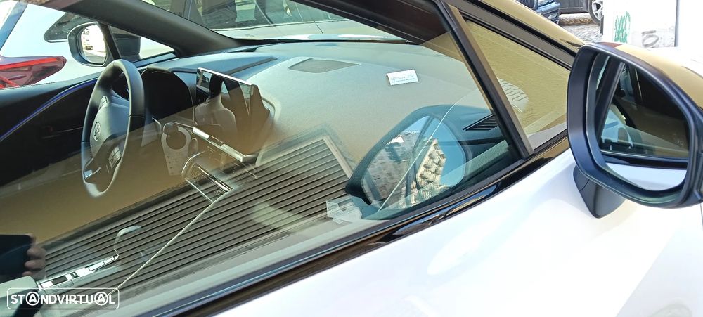 Toyota C-HR 2.0 Hybrid Square Collection - 11