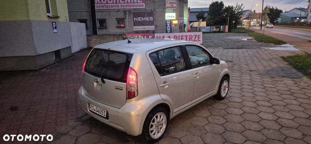 Daihatsu Sirion 1.3 CooLine - 9