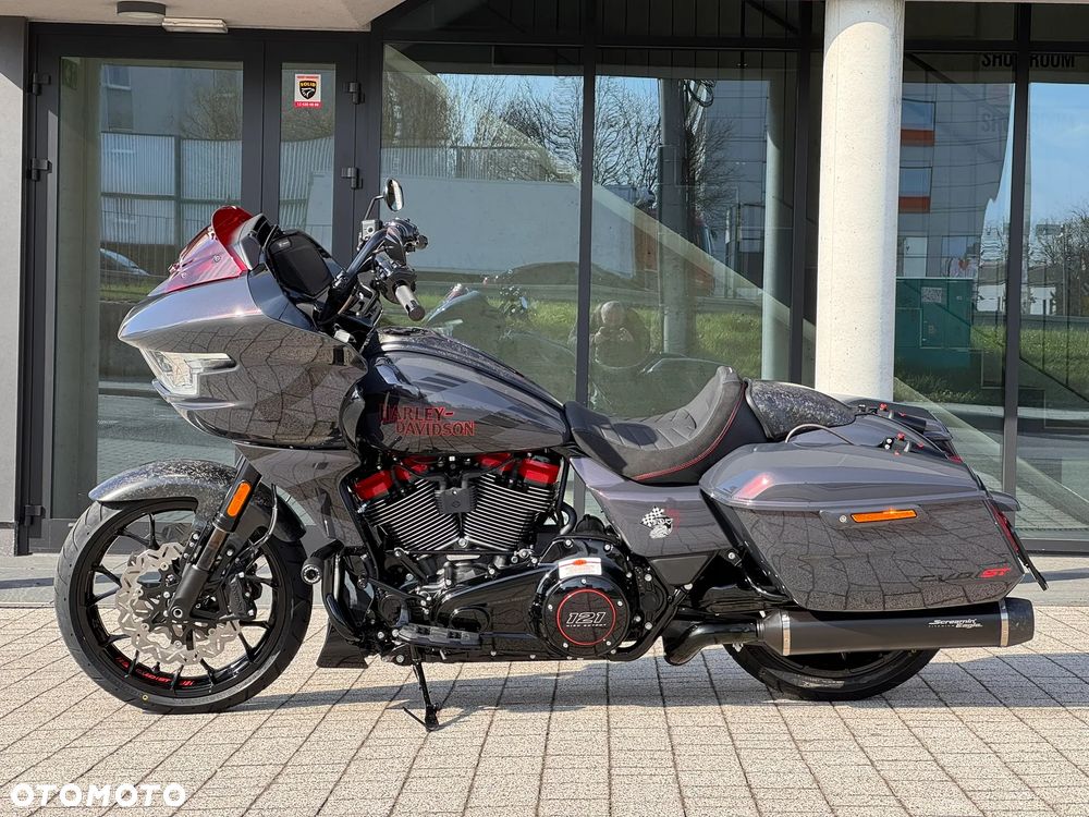 Harley-Davidson Touring Road Glide - 18