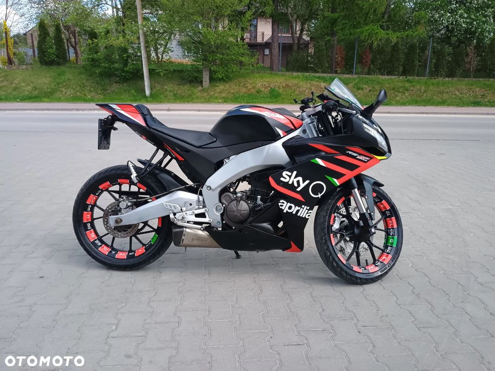 Aprilia RS - 8