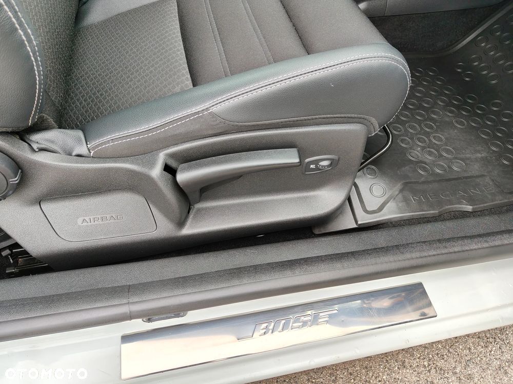 Renault Megane 1.2 16V TCe Energy Bose EU6 - 35