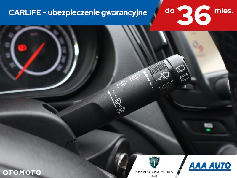 Opel Insignia - 18