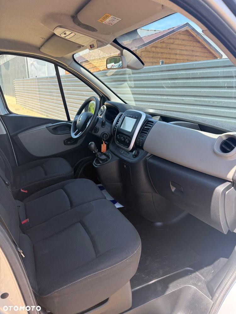 Renault Trafic - 21
