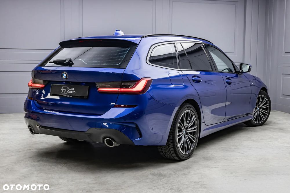 BMW Seria 3 320d xDrive M Sport sport - 2