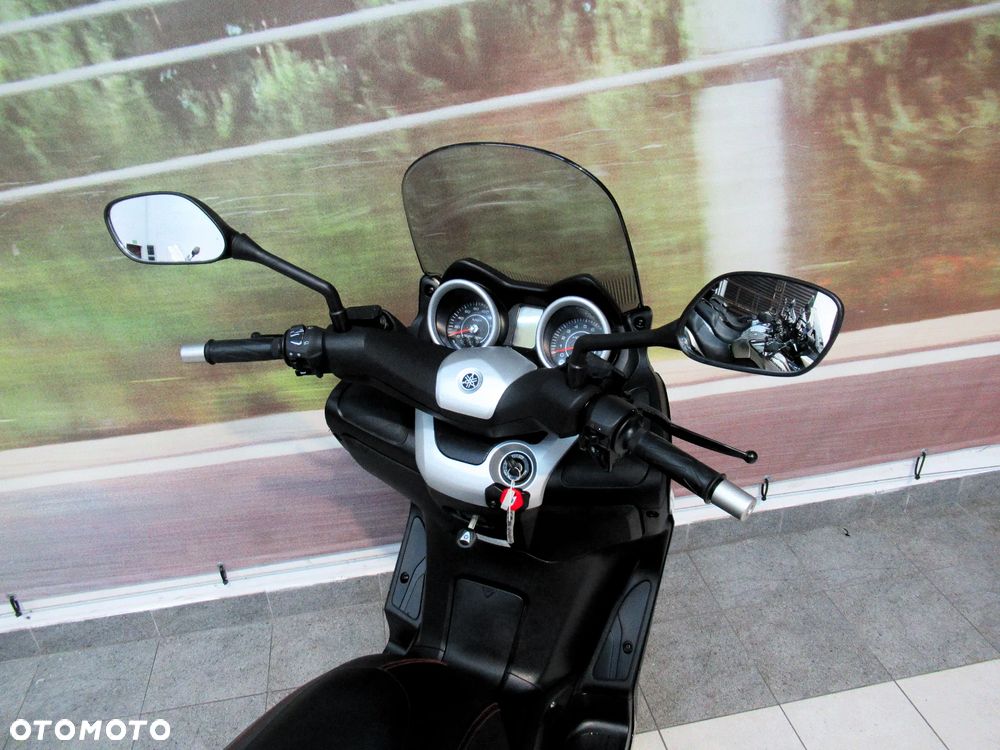 Yamaha X-max - 11