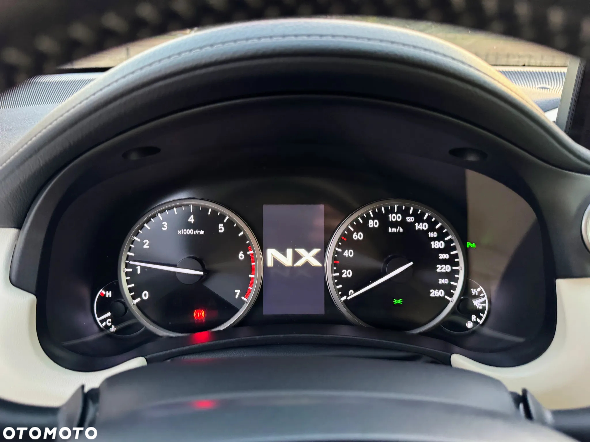 Lexus NX - 4