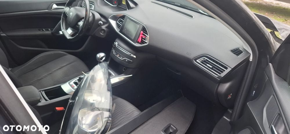 Peugeot 308 - 14
