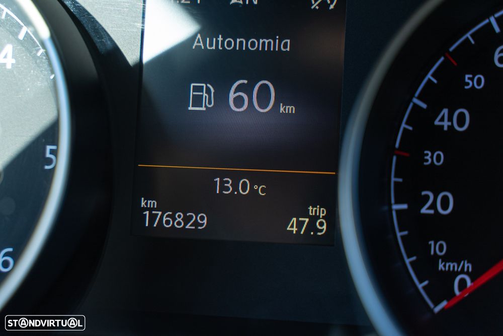 VW Golf Variant 1.6 TDi Trendline DSG - 17