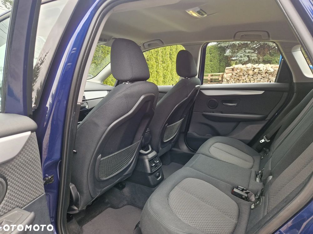 BMW Seria 2 218i - 21