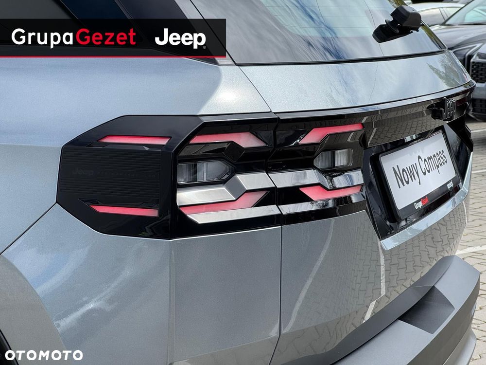 Jeep Compass 73.7kWh Altitude FWD - 21
