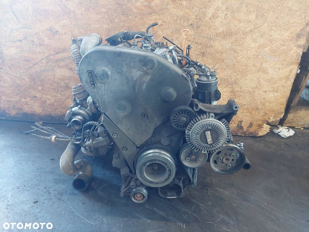 SILNIK POMPA WTRYSKI TURBO AUDI A4 B5 1.9 TDI AFN 028130115A 028145702C - 2