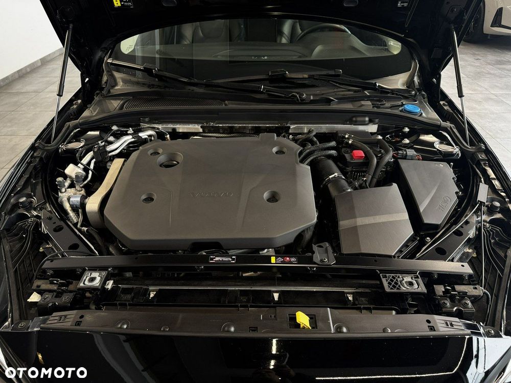 Volvo V60 Cross Country - 33