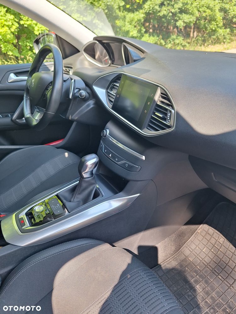 Peugeot 308 BlueHDi 130 EAT6 Stop & Start Allure - 14