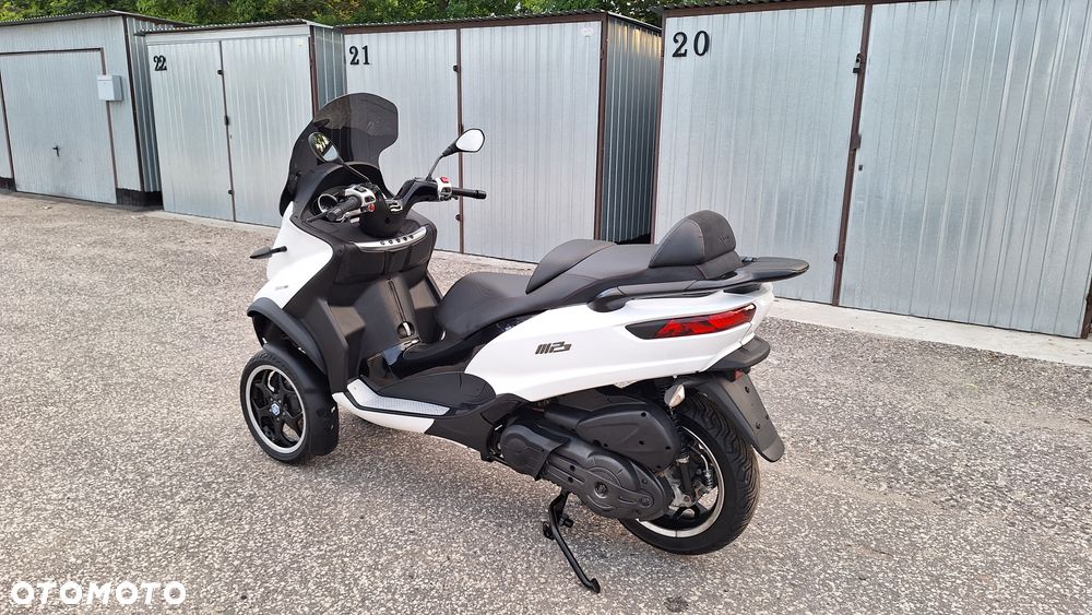 Piaggio MP-3 - 4
