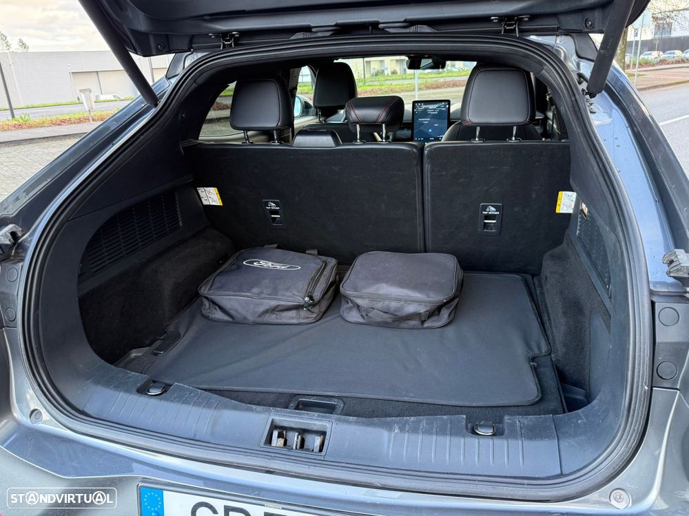 Ford Mustang Mach-E AWD PREMIUM - 23