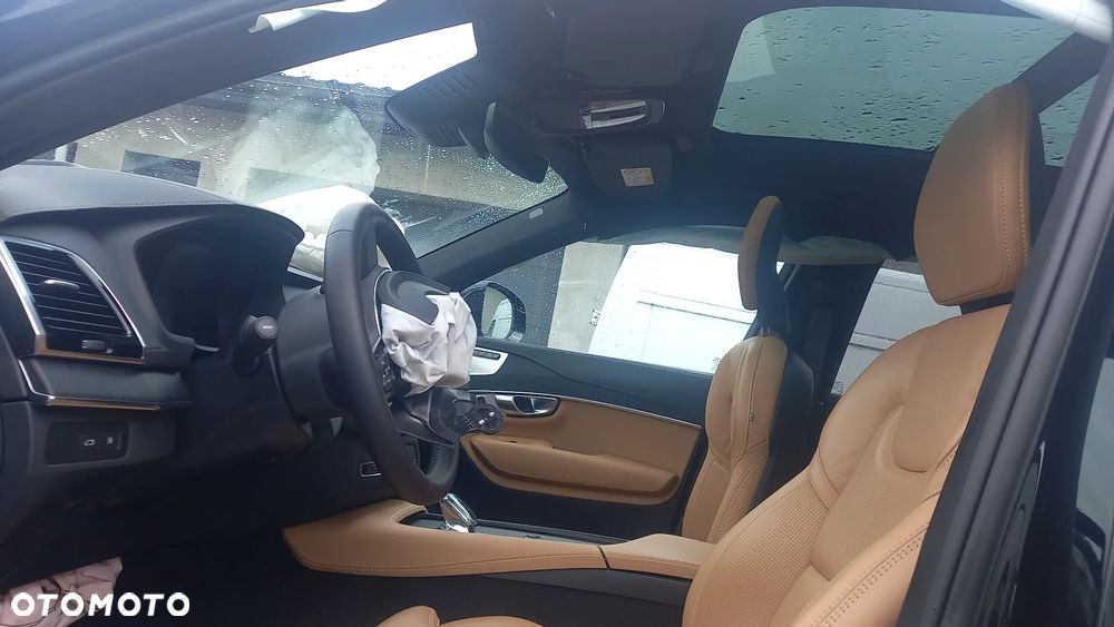 Volvo XC 90 - 5