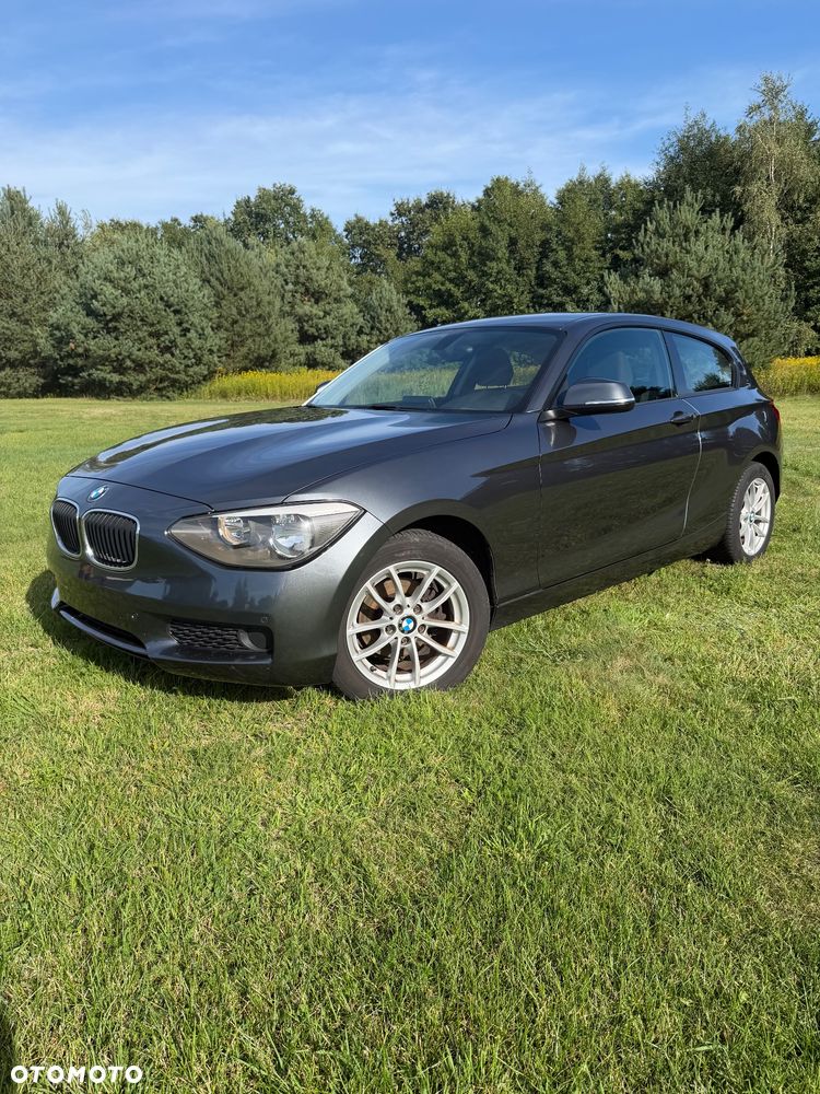 BMW Seria 1 116d DPF - 1