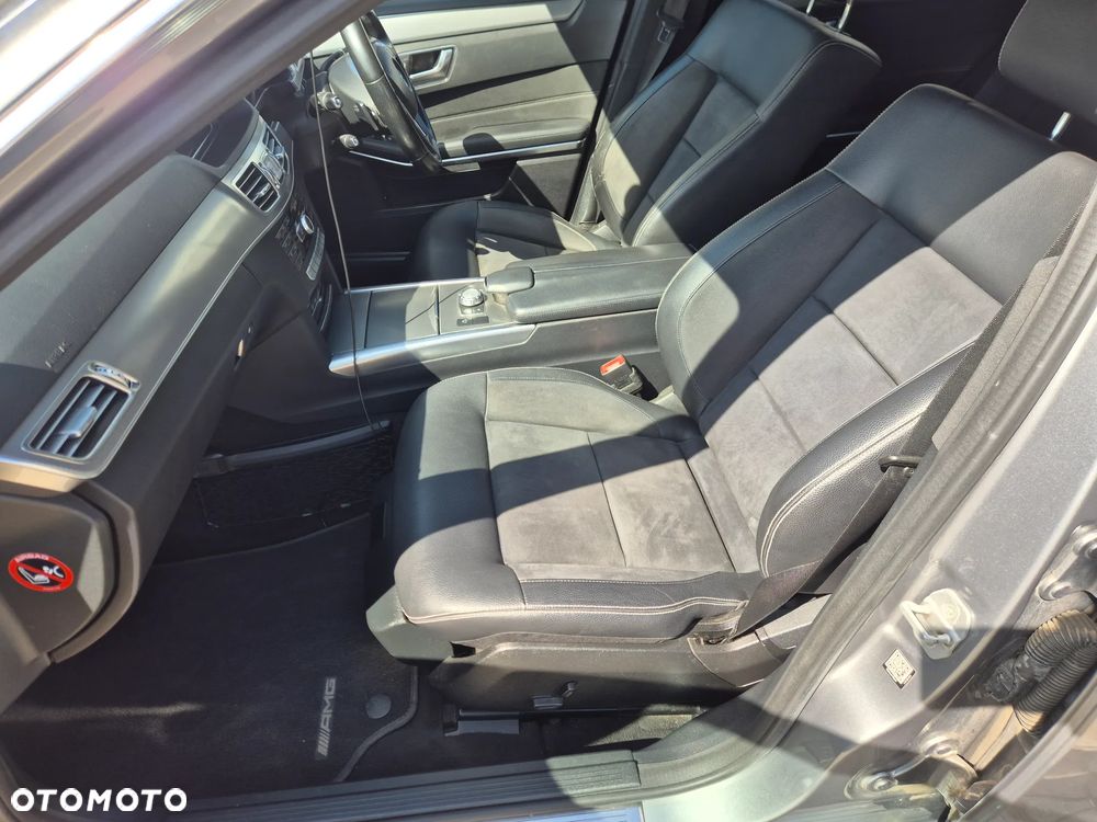 Mercedes-Benz Klasa E 220 CDI DPF BlueEFFICIENCY 7G-TRONIC - 22