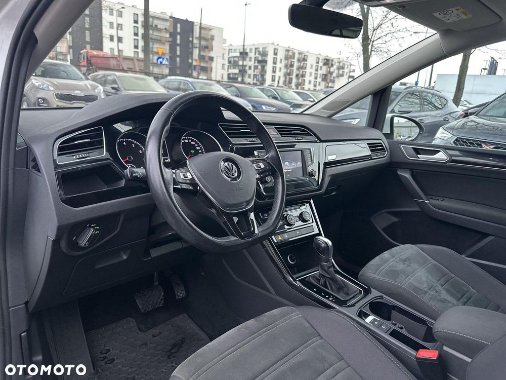 Volkswagen Touran 1.4 TSI BMT Highline DSG - 11