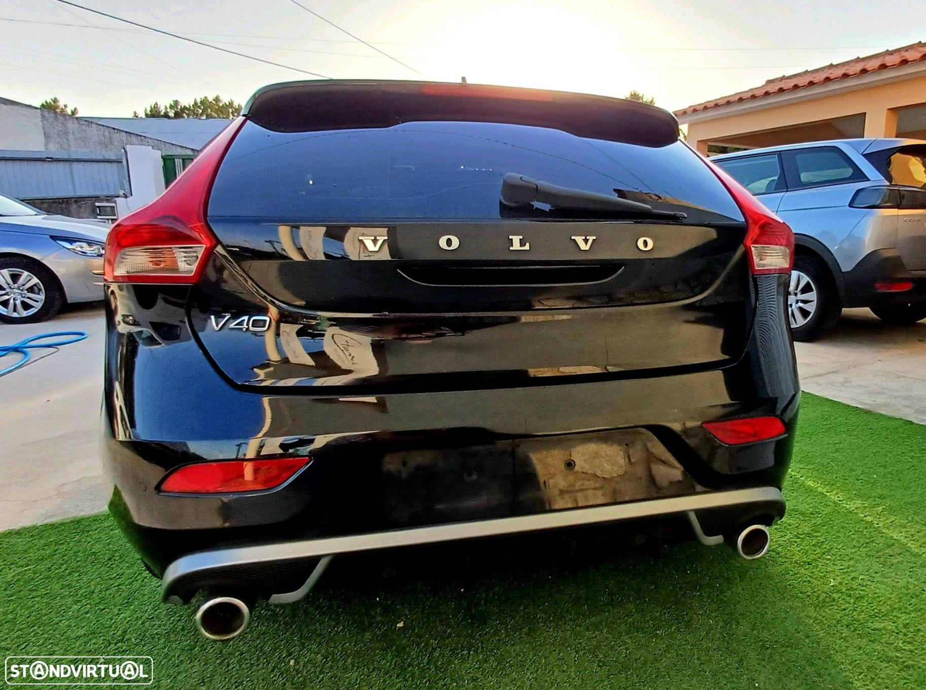 Volvo V40 2.0 D2 R-Design - 15