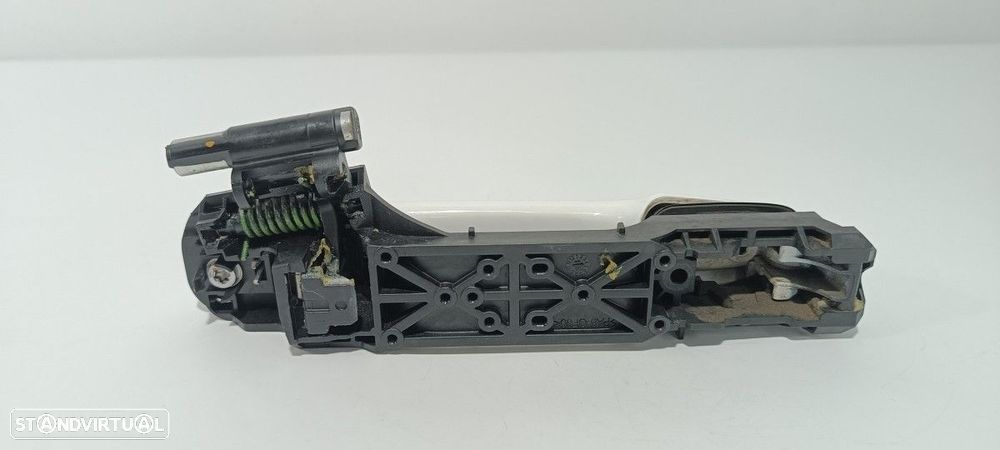 PUXADOR EXTERIOR TRASEIRO ESQUERDO TOYOTA YARIS HYBRID ACTIVE - 2