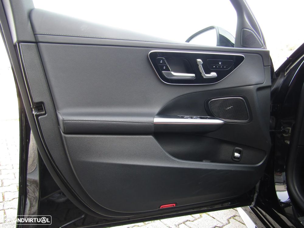 Mercedes-Benz C 300 d AMG Line - 11