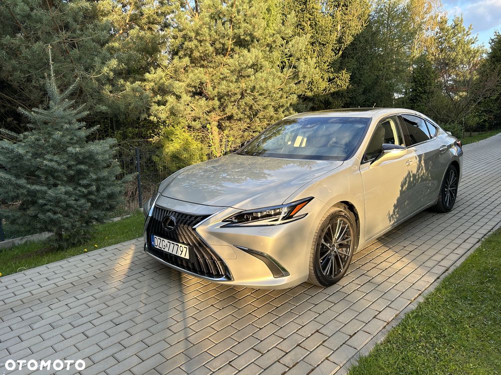 Lexus ES 300h Prestige - 7