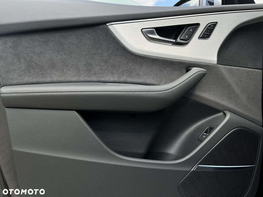 Audi Q8 50 TDI mHEV Quattro Tiptronic - 22