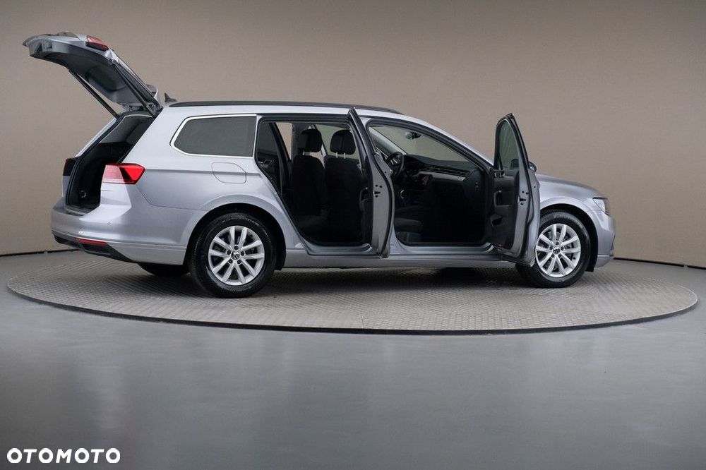 Volkswagen Passat Variant 2.0 TDI EVO Business - 6