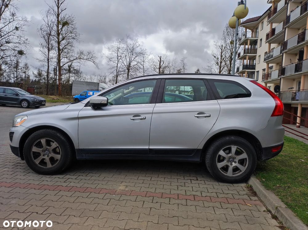 Volvo XC 60 D3 AWD Kinetic - 1