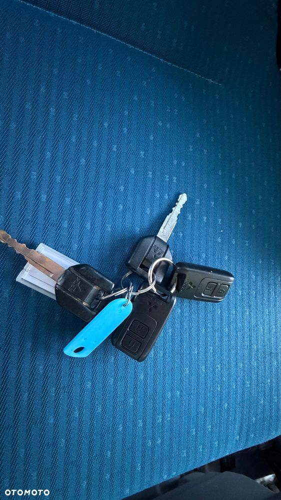 Mitsubishi Fuso - 17