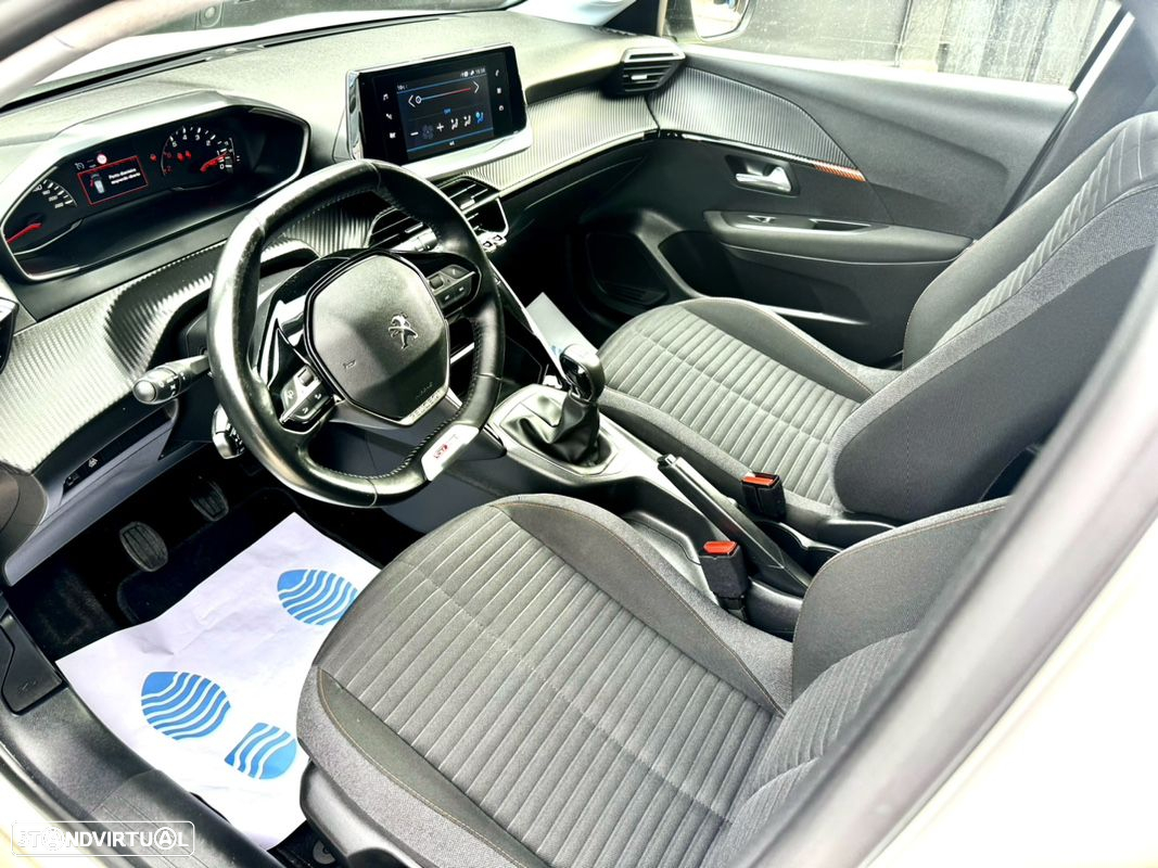 Peugeot 208 1.2 PureTech Like - 42