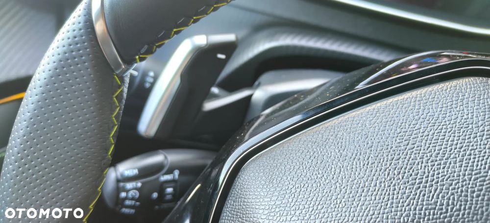 Peugeot 208 Hybrid 100 e-DSC6 GT - 26